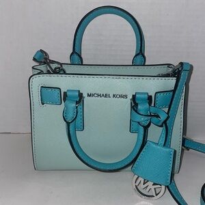 Michael kors Dillion Top Zip  Small Leather Crossbody New without tag